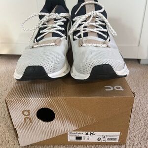 On Cloud Cloudnova Beige Black Athletic Shoes